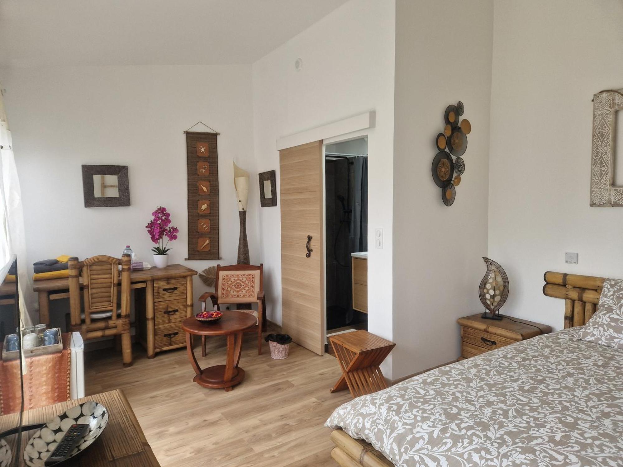 La Serenite Balinaise, Chambre Et Sdb Privee, Jardin , Piscine Et Jacuzzi En Saison, Pres De Chantilly, Parc Asterix Et Cdg Et Paris En 20' Orry-La-Ville Zewnętrze zdjęcie